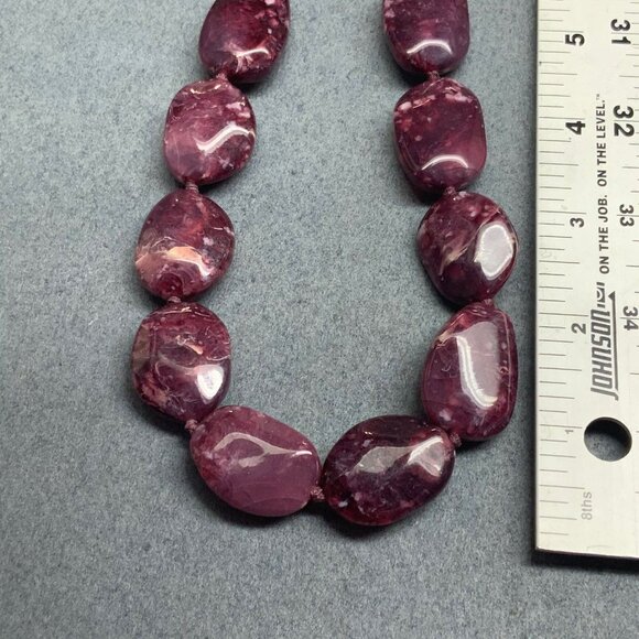Marbled Organic Bead Necklace 15 In Maroon Purple Knotted Cord Gold Retro BoHo - Picture 6 of 7